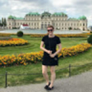 Meet your Posher, Lauren